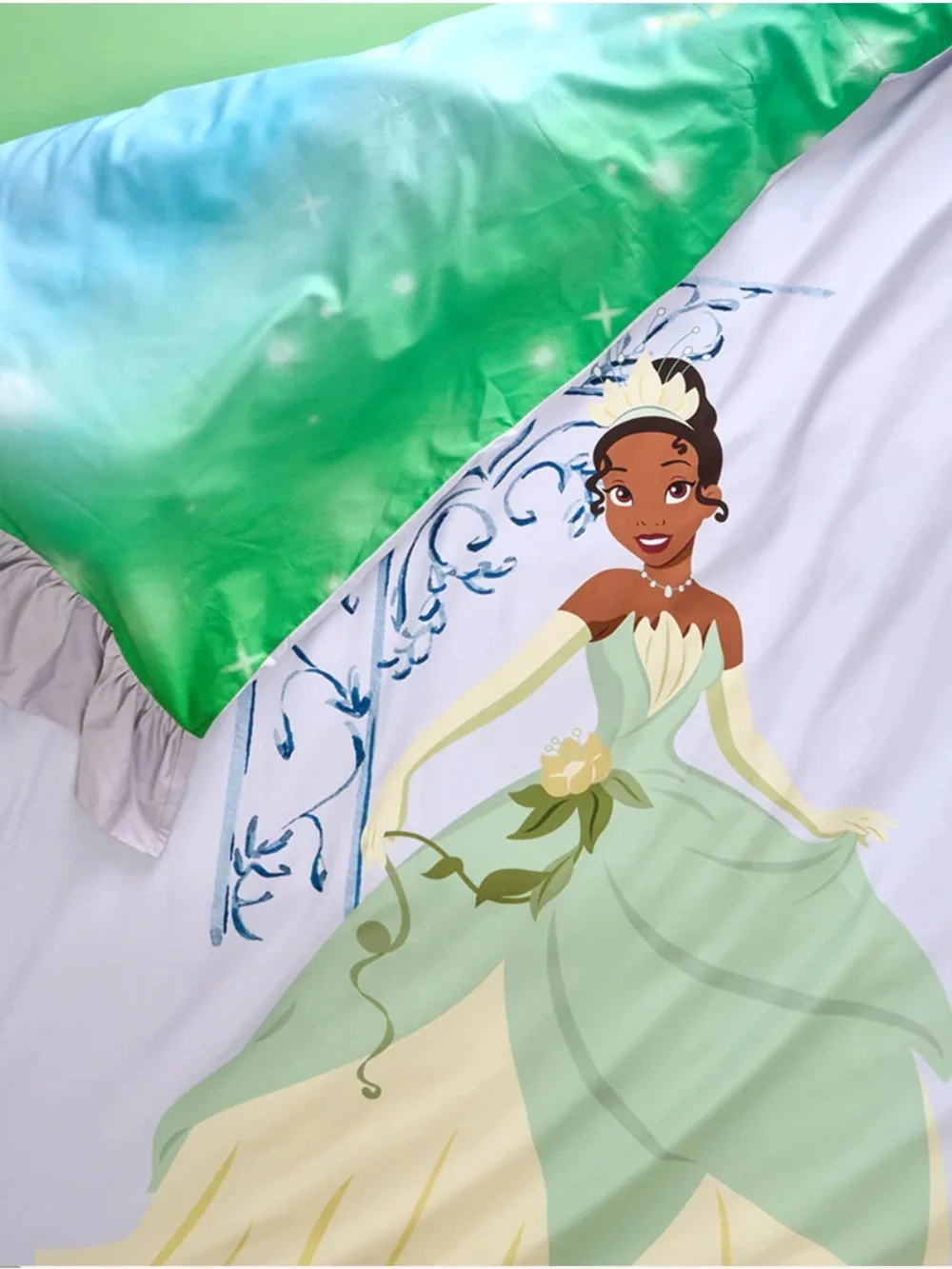 Posh Peanut Disney Princess Tiana Reversible Duvet Cover in Lavender & Yellow